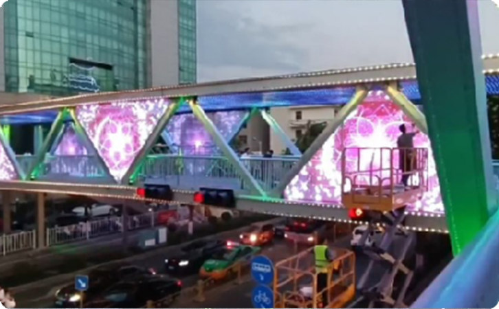 Yulin Century Square flyover guardrail